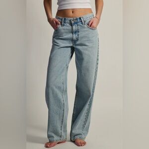 NWT Levi’s Baggy Dad Light Wash Wide Leg Jeans Size 27/34 inseam
